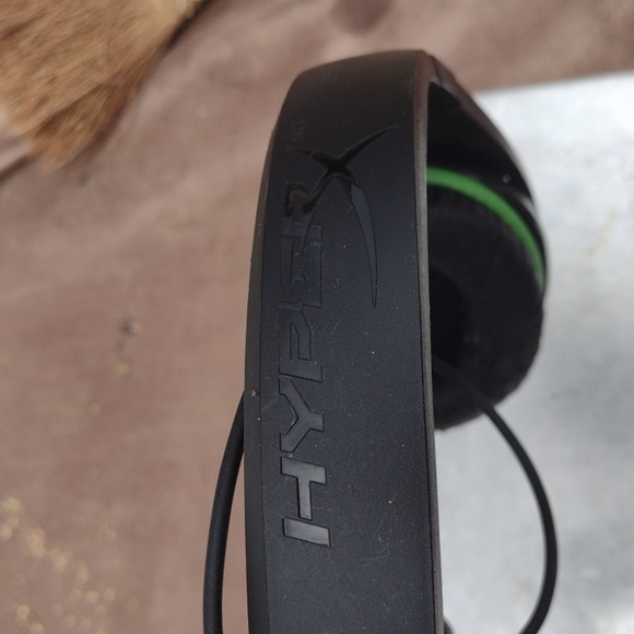 Hyper X Black and Green Over-EarGaming Headphones - Picture 2 of 3